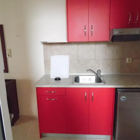 Christos Apartment *